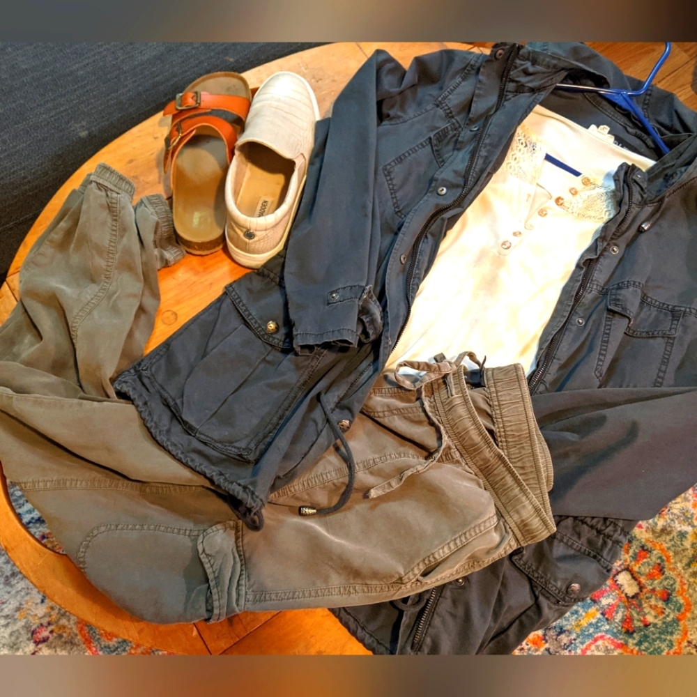 Mossimo khaki joggers